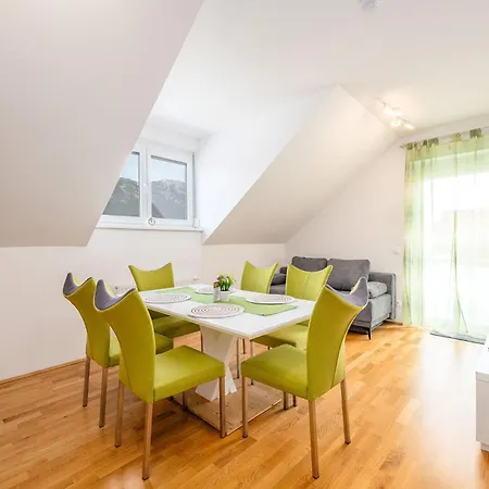 Martina Peaks & Sun - By Mynests Haus im Ennstal