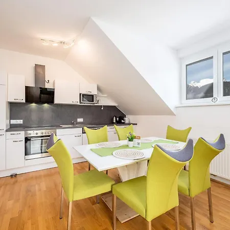 Martina Peaks & Sun - By Mynests *