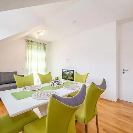 Apartamento Martina Peaks & Sun - By Mynests Haus im Ennstal