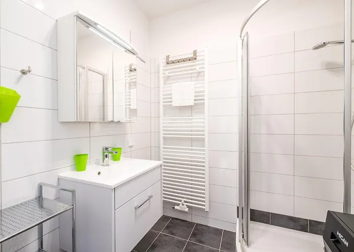 Martina Peaks & Sun - By Mynests Lägenhet *