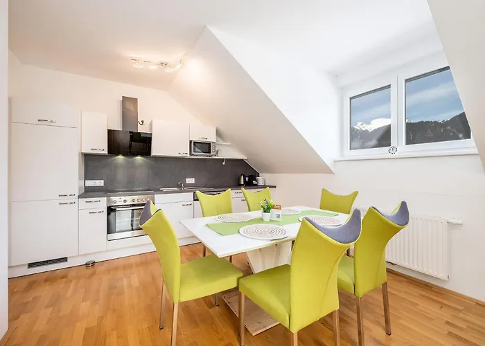 Martina Peaks & Sun - By Mynests *