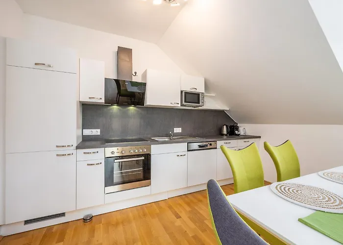 Martina Peaks & Sun - By Mynests Lägenhet