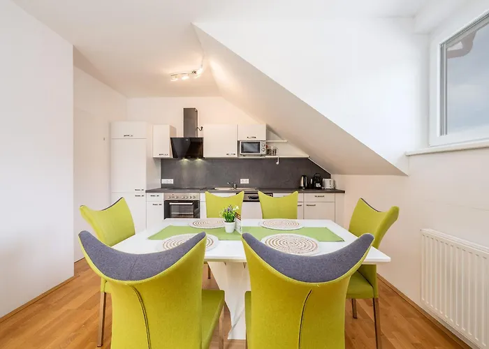 Lägenhet Martina Peaks & Sun - By Mynests Haus im Ennstal